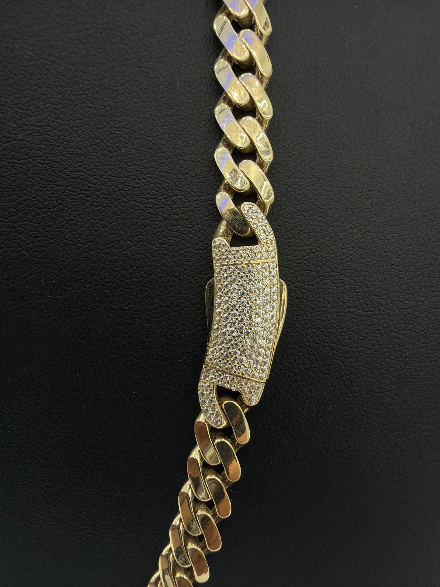 Monaco Chain 7.5 mm x 20” 10k Gold