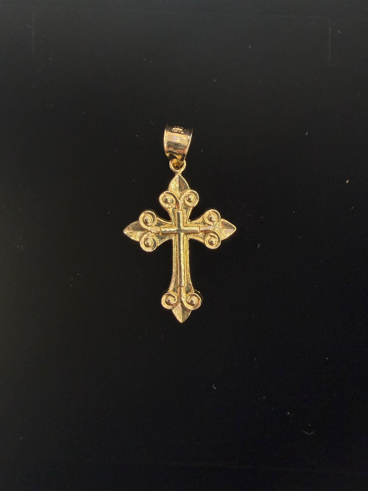 Cross pendant 10k gold