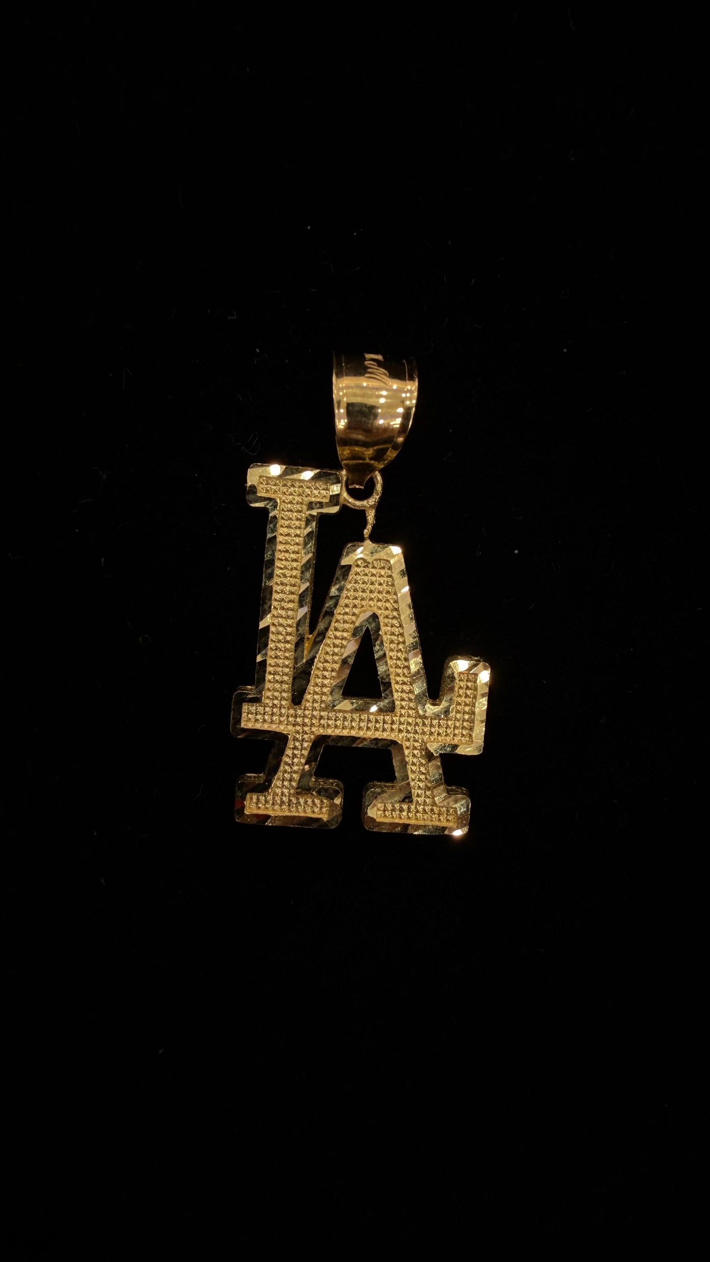 Los Angeles Pendant 10k gold