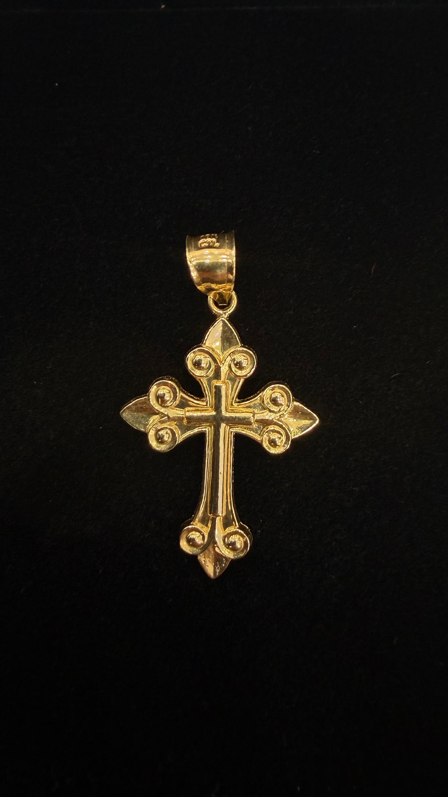 Cross Pendant 10k gold