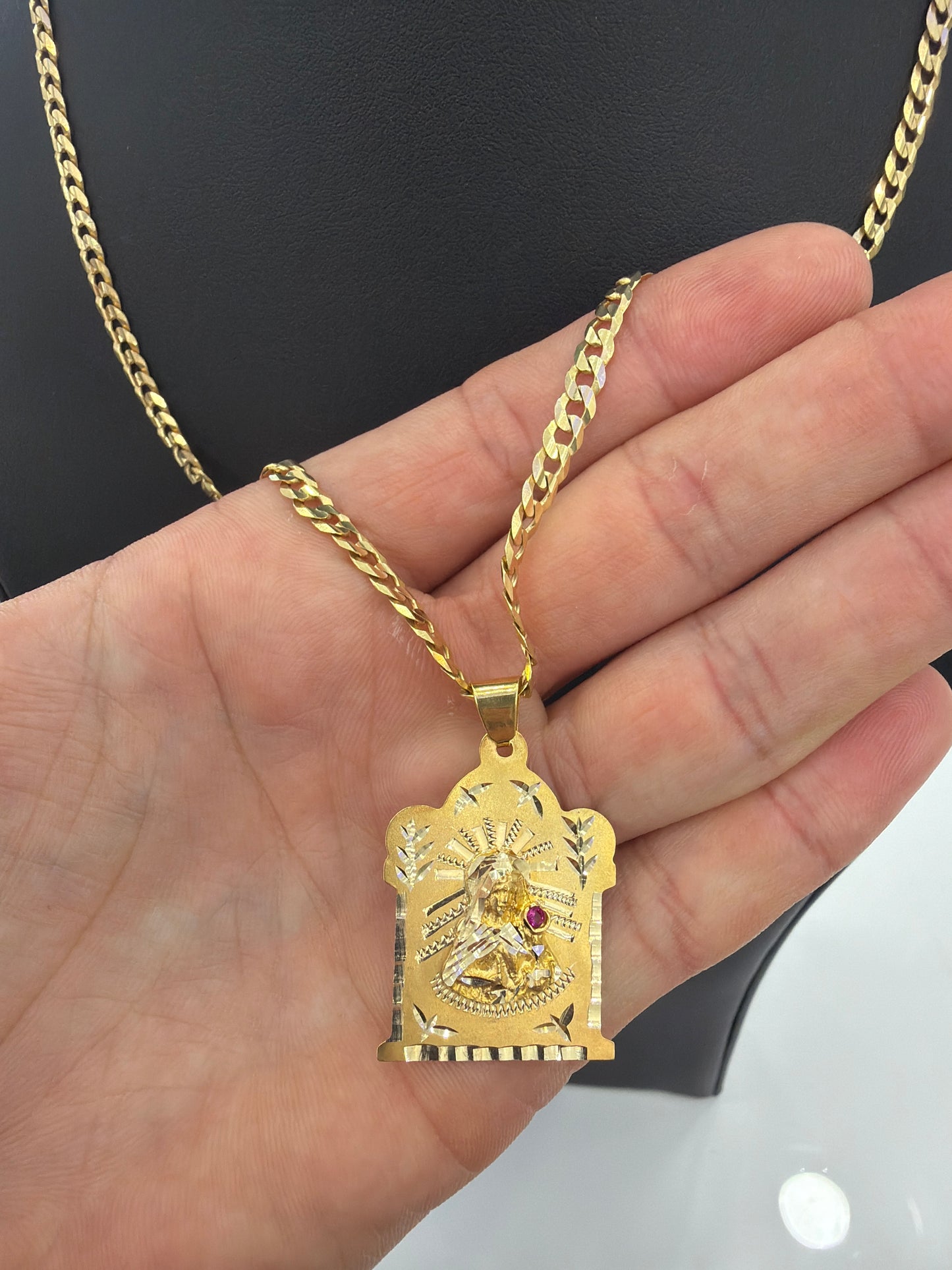 Cuban Chain + Virgin Pendant (10k) (Solid)