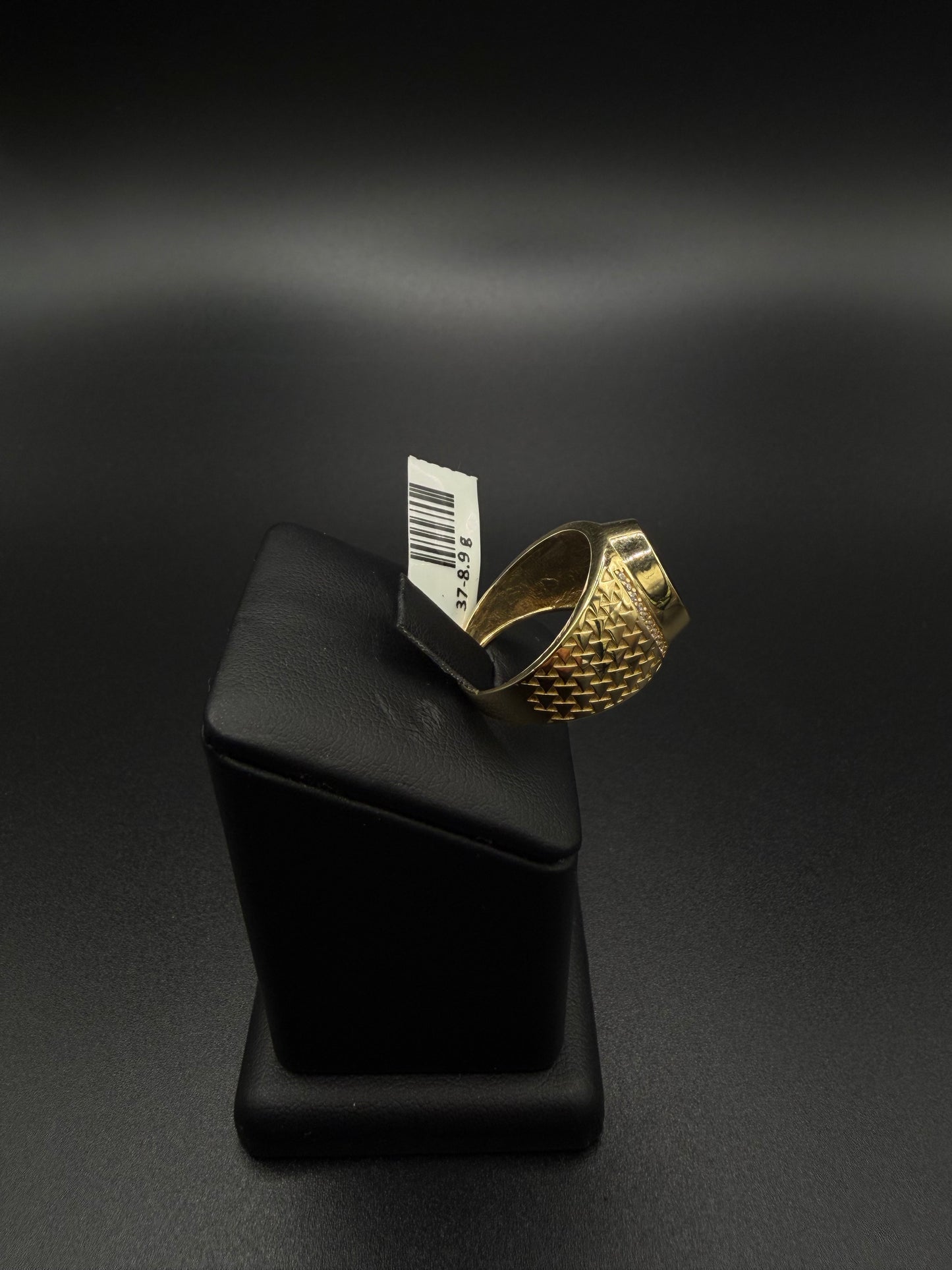 14k Gold Ring with Black Stone, Size 10