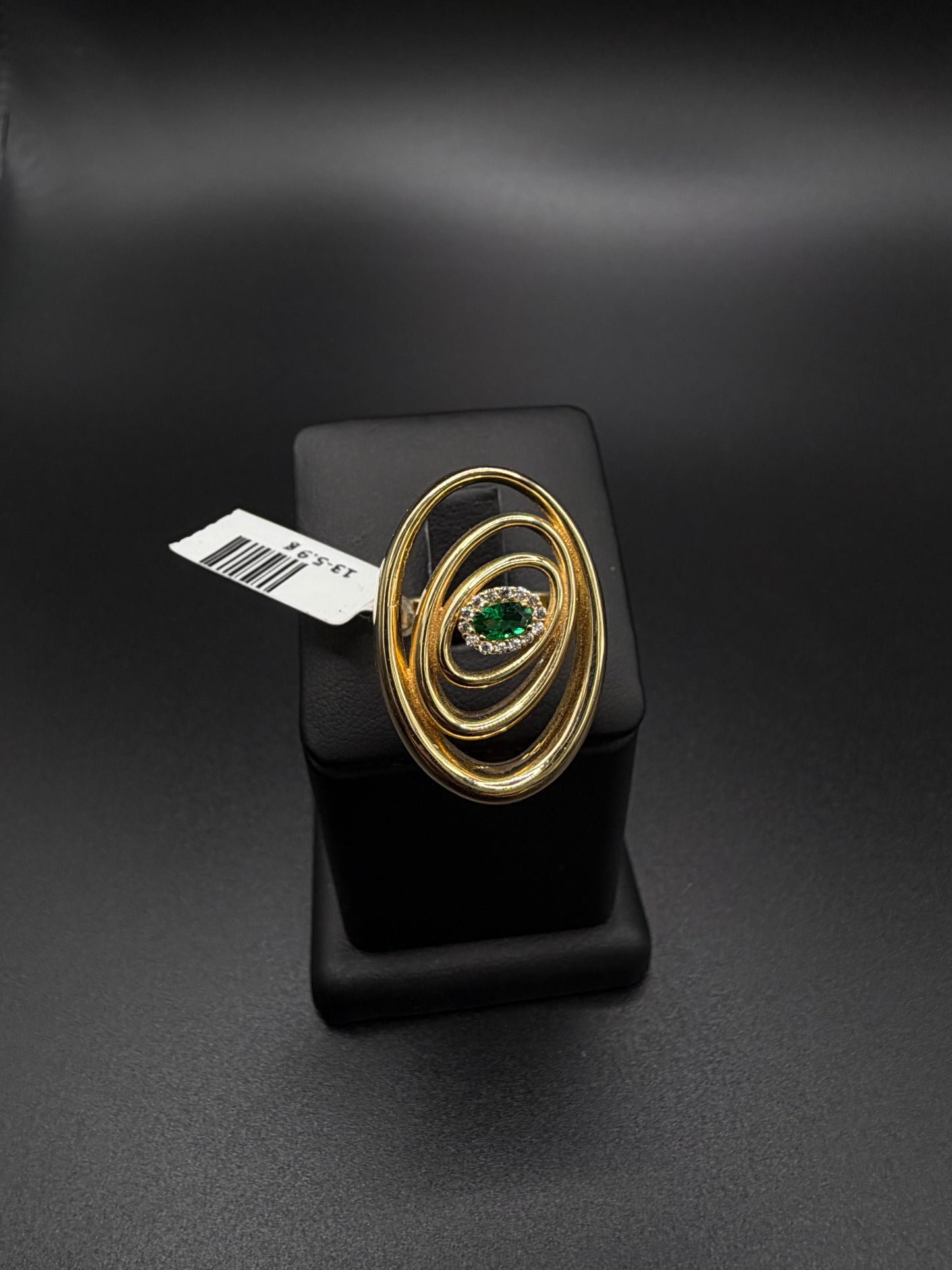 Women's Ring with Green Stone, 14k Gold, Size 8.5