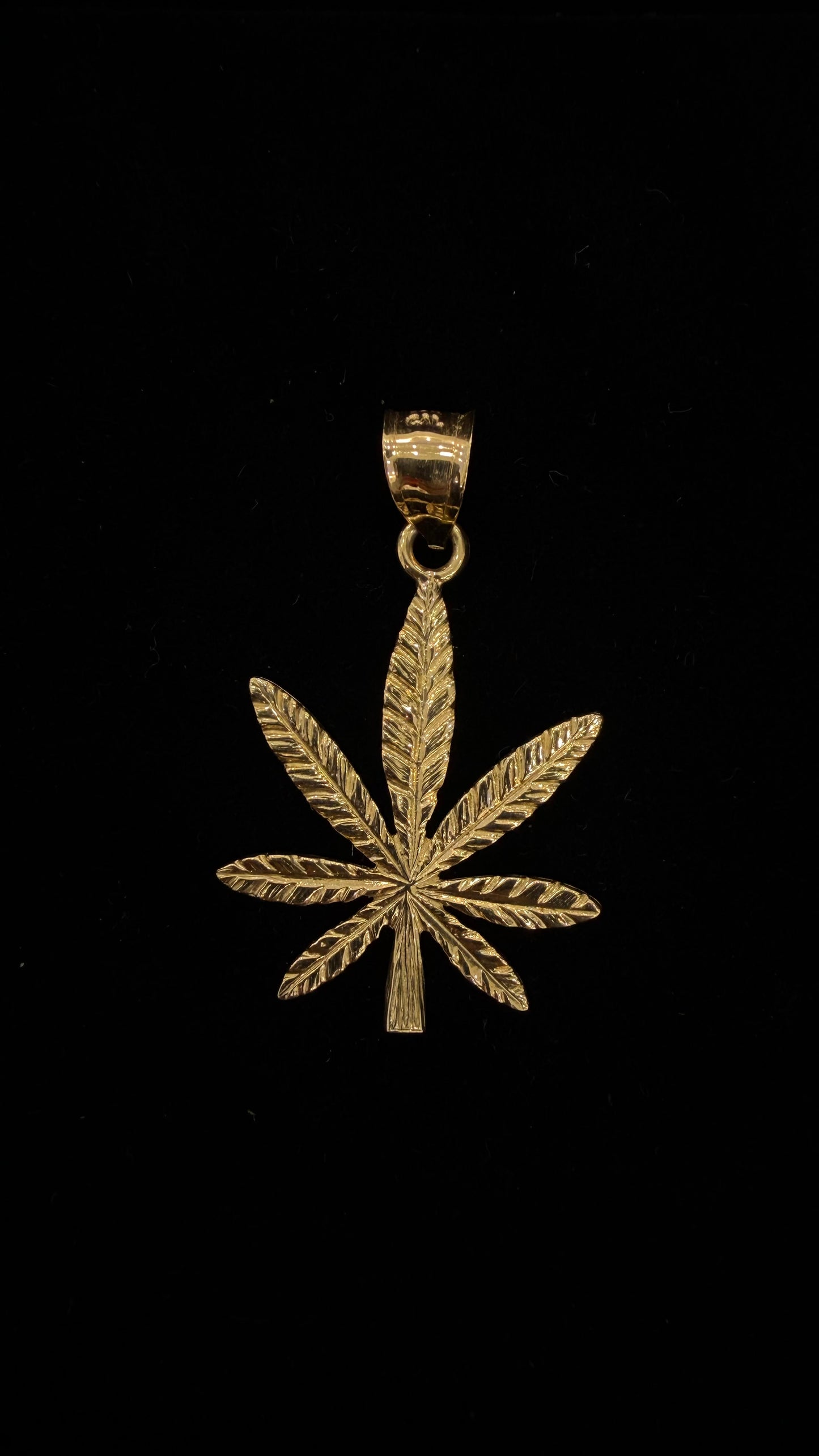 Pendant 10k gold