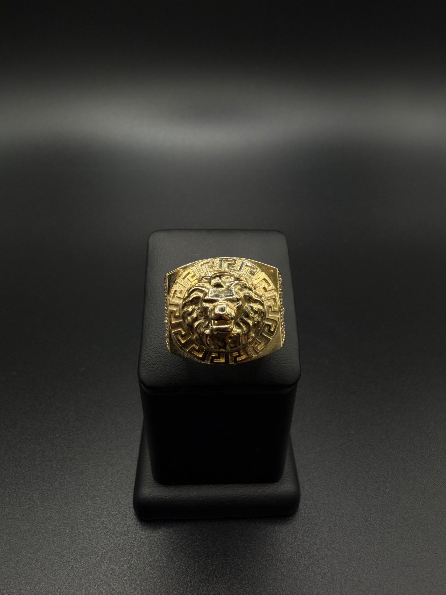 10K Lion Ring, Size 11