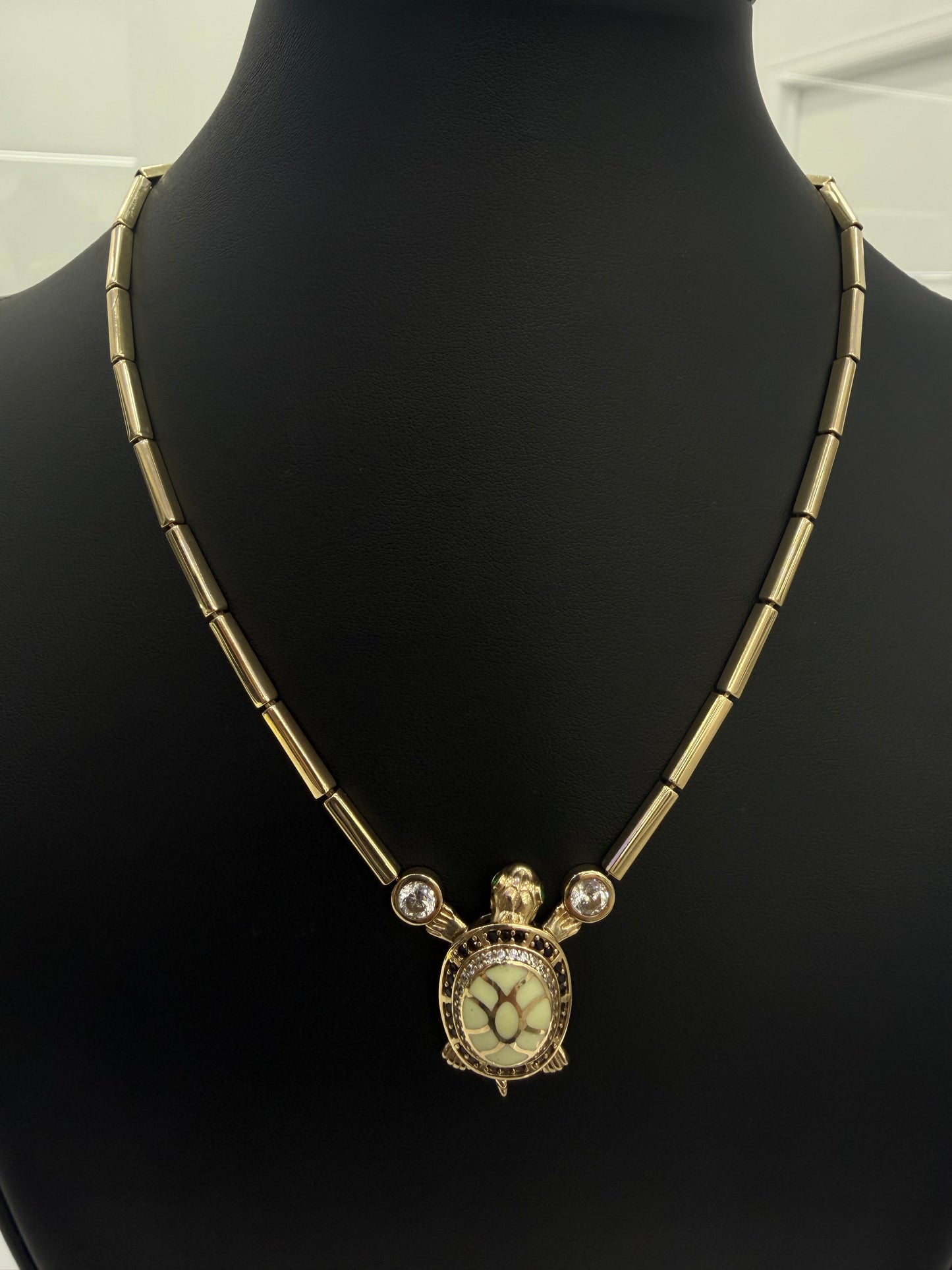 Women's Choker (Turtle) – 10K Gold