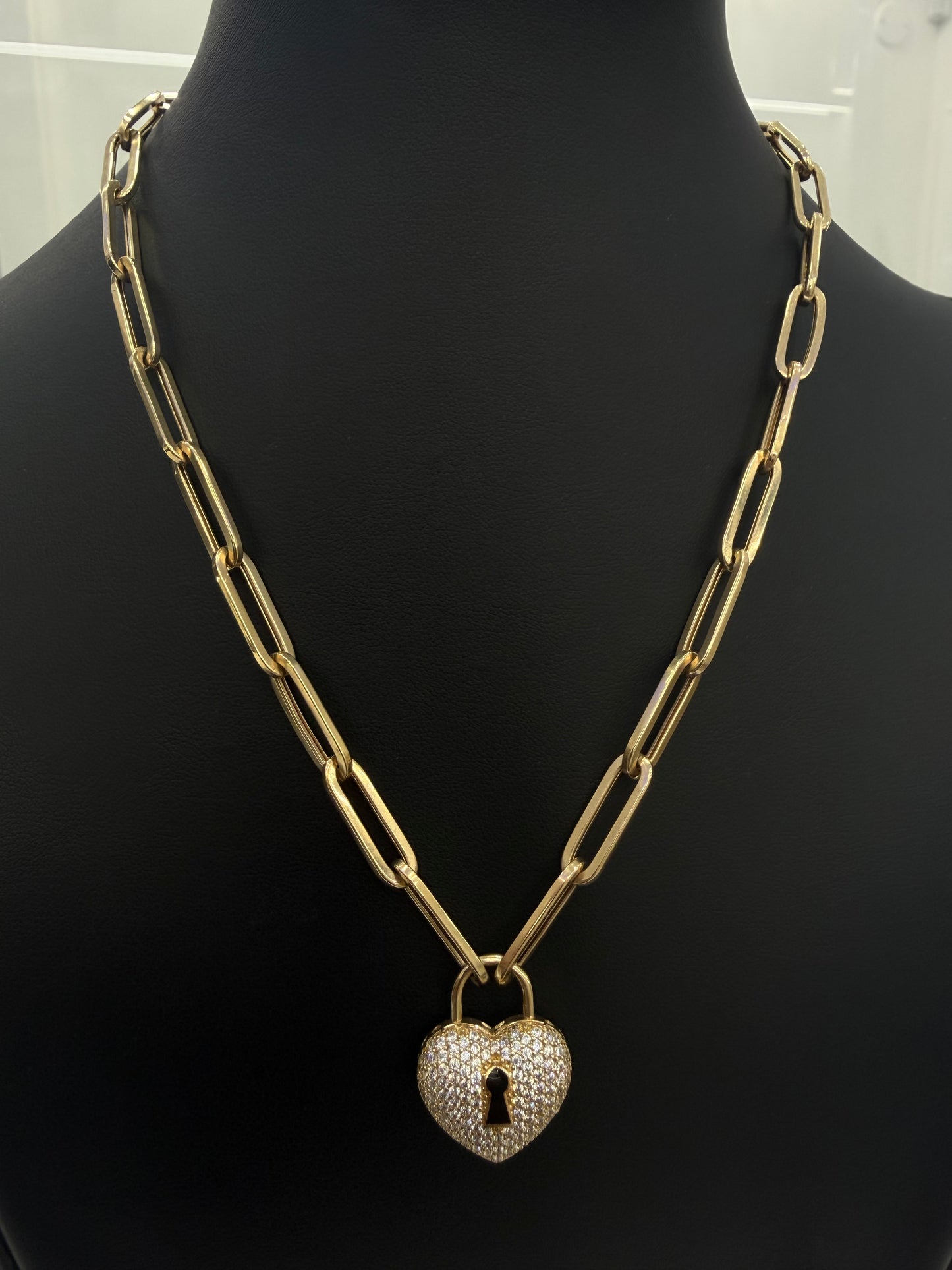 Women's Choker (Padlock) – 10K Gold
