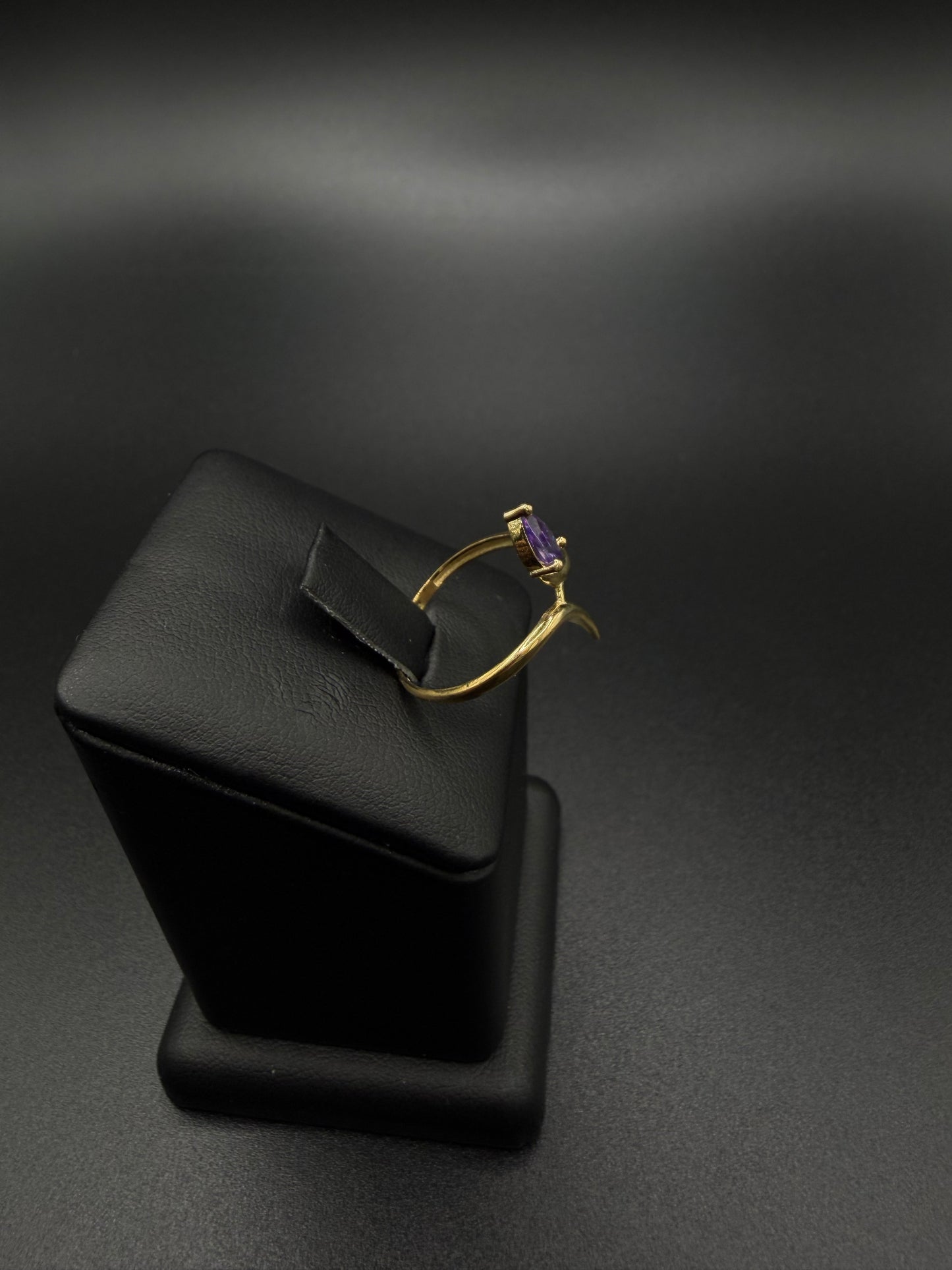 Women's 10K Gold Ring, Size 8