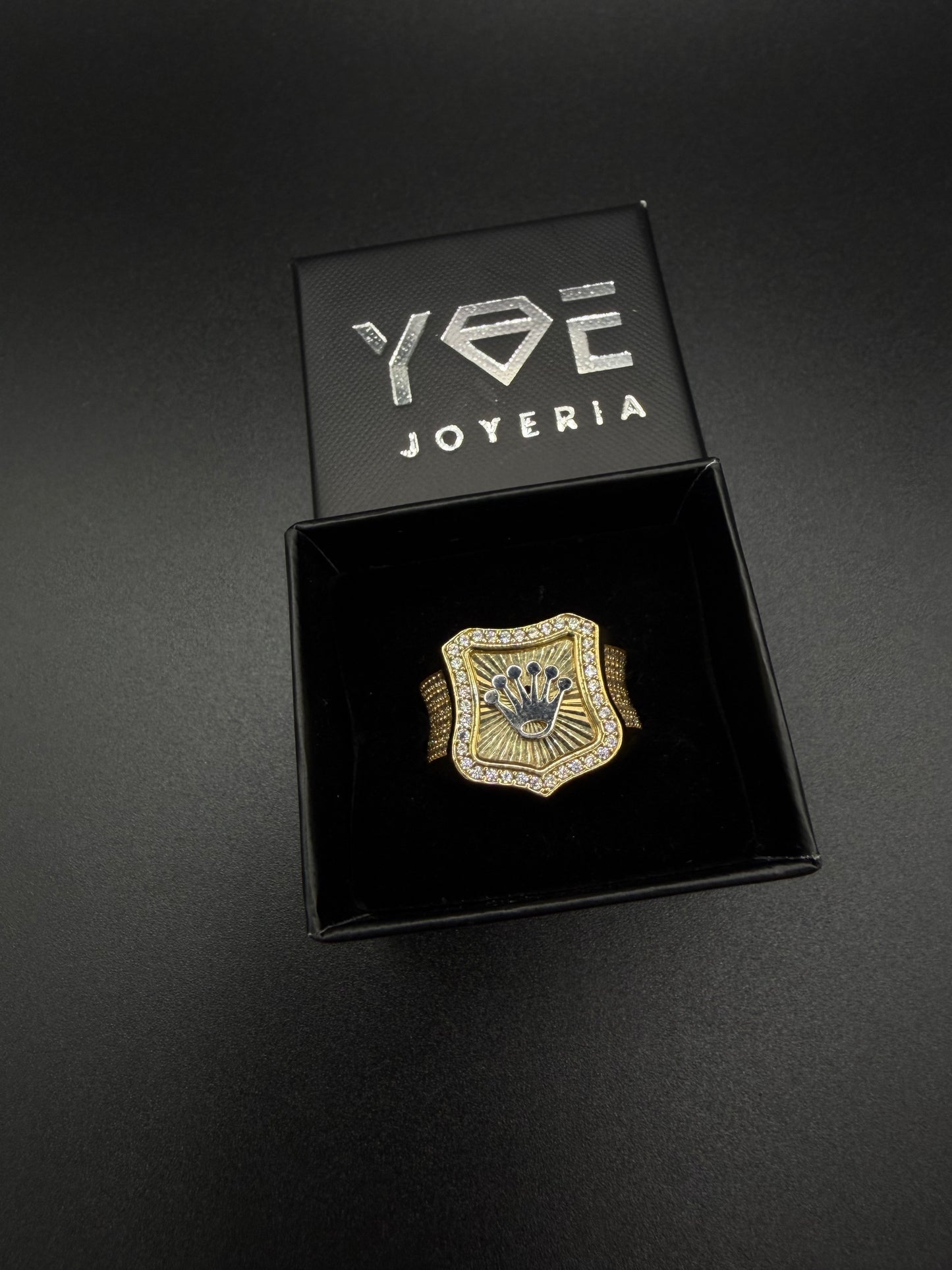 10K Gold Crown Ring, Size 11 1/2