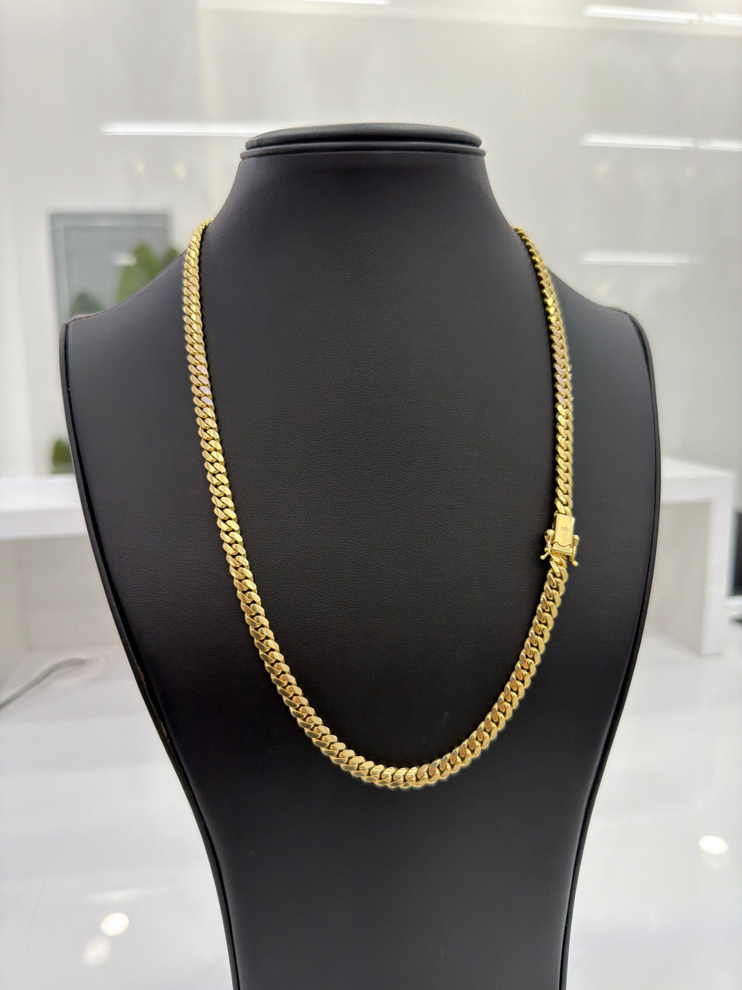Cuban link chain 10k 6 mm x 22”