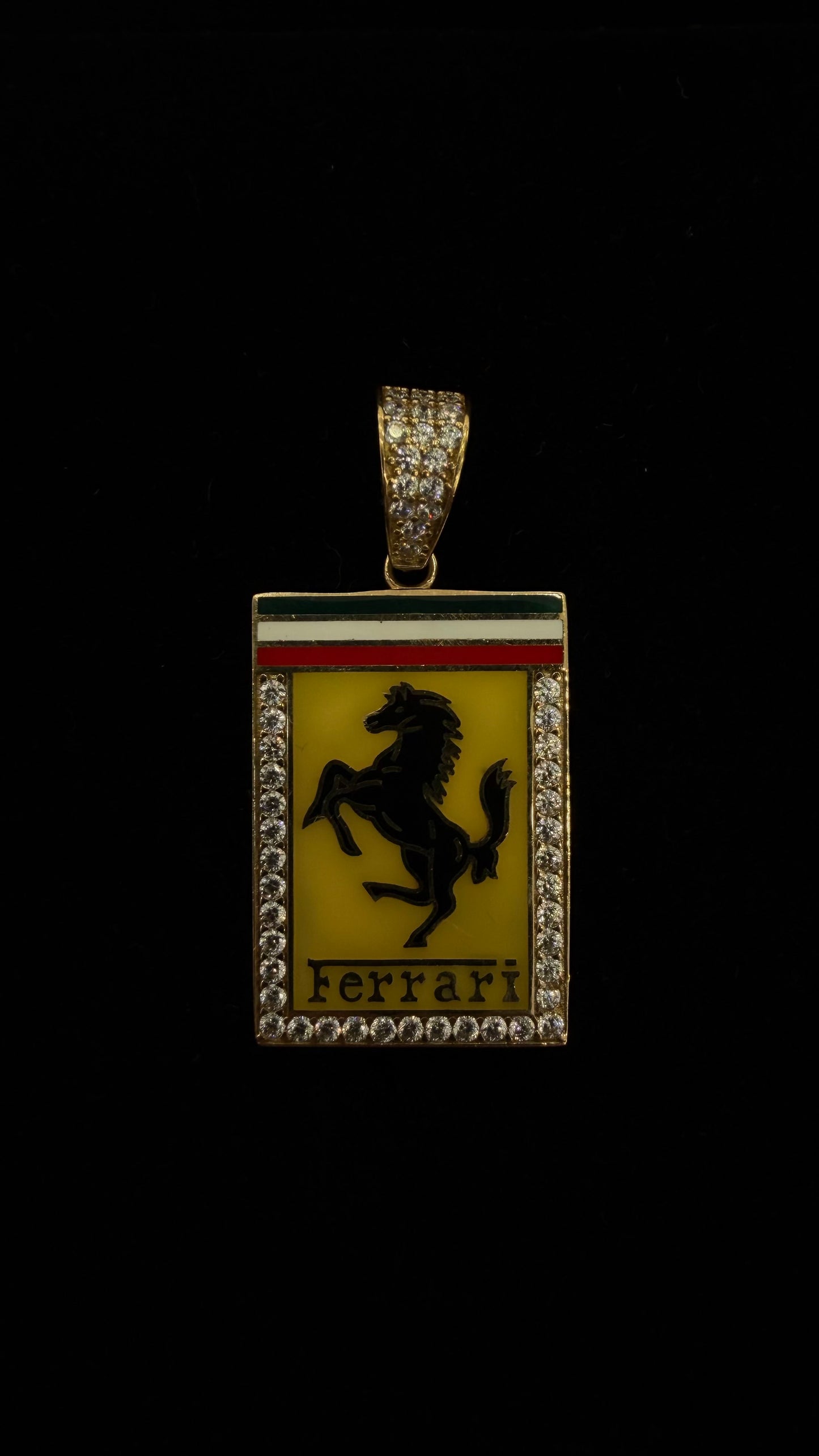 Horse pendant 🐎 10k gold