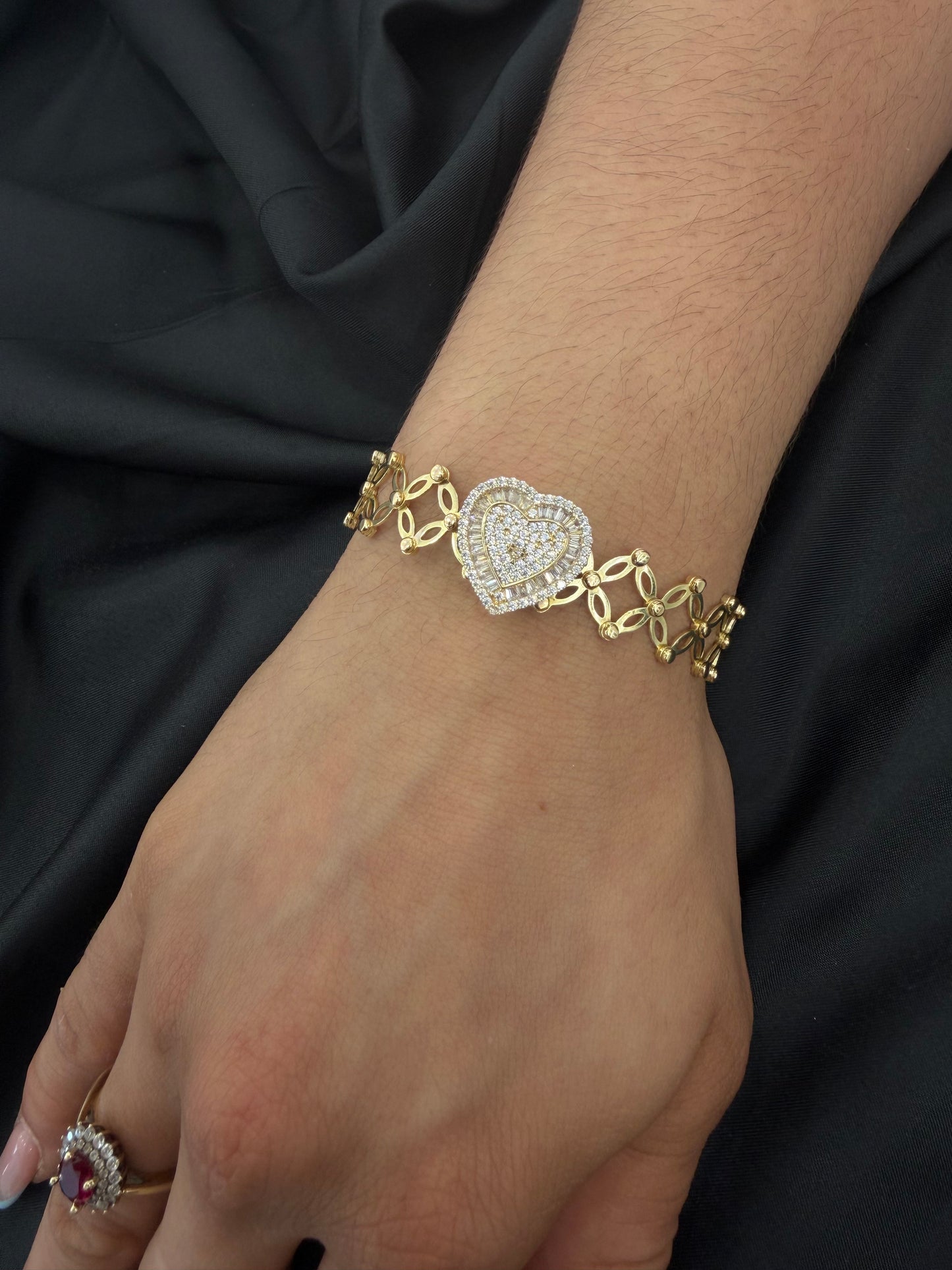 Women's Heart Bracelet – 10K Gold Ring