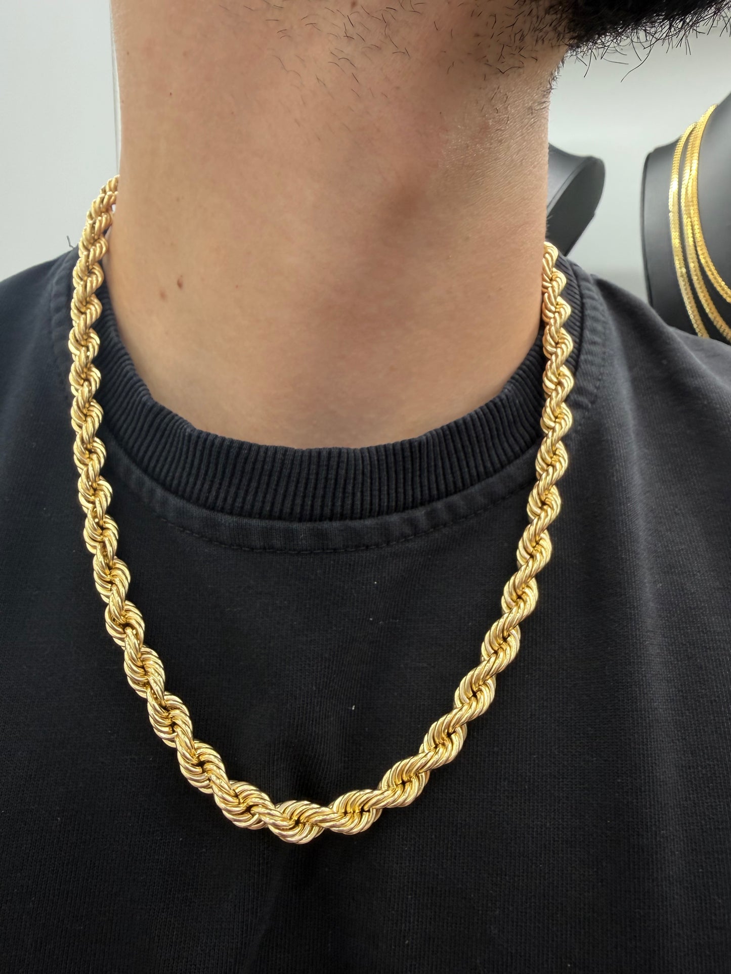 Rope Chain (Hollow) – 8mm – 10K Gold