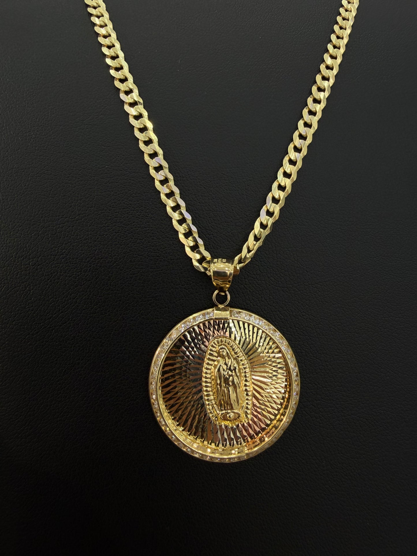 Brilliant-Cut Chain (sólid) + Pendant Guadalupe 10k gold