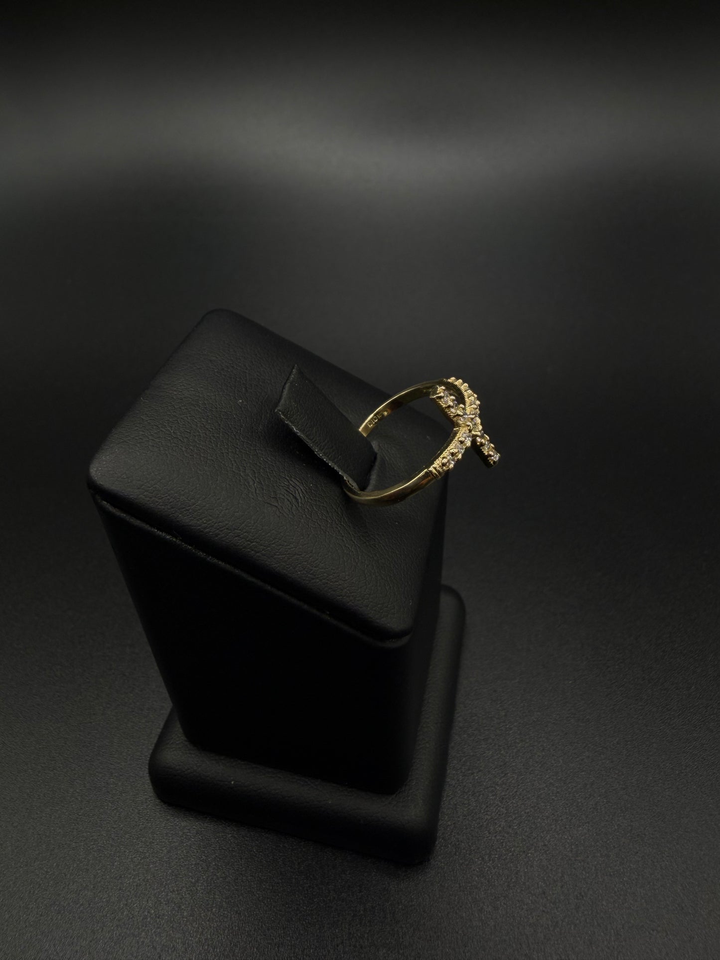 Women's 10K Gold Cross Ring, Size 7