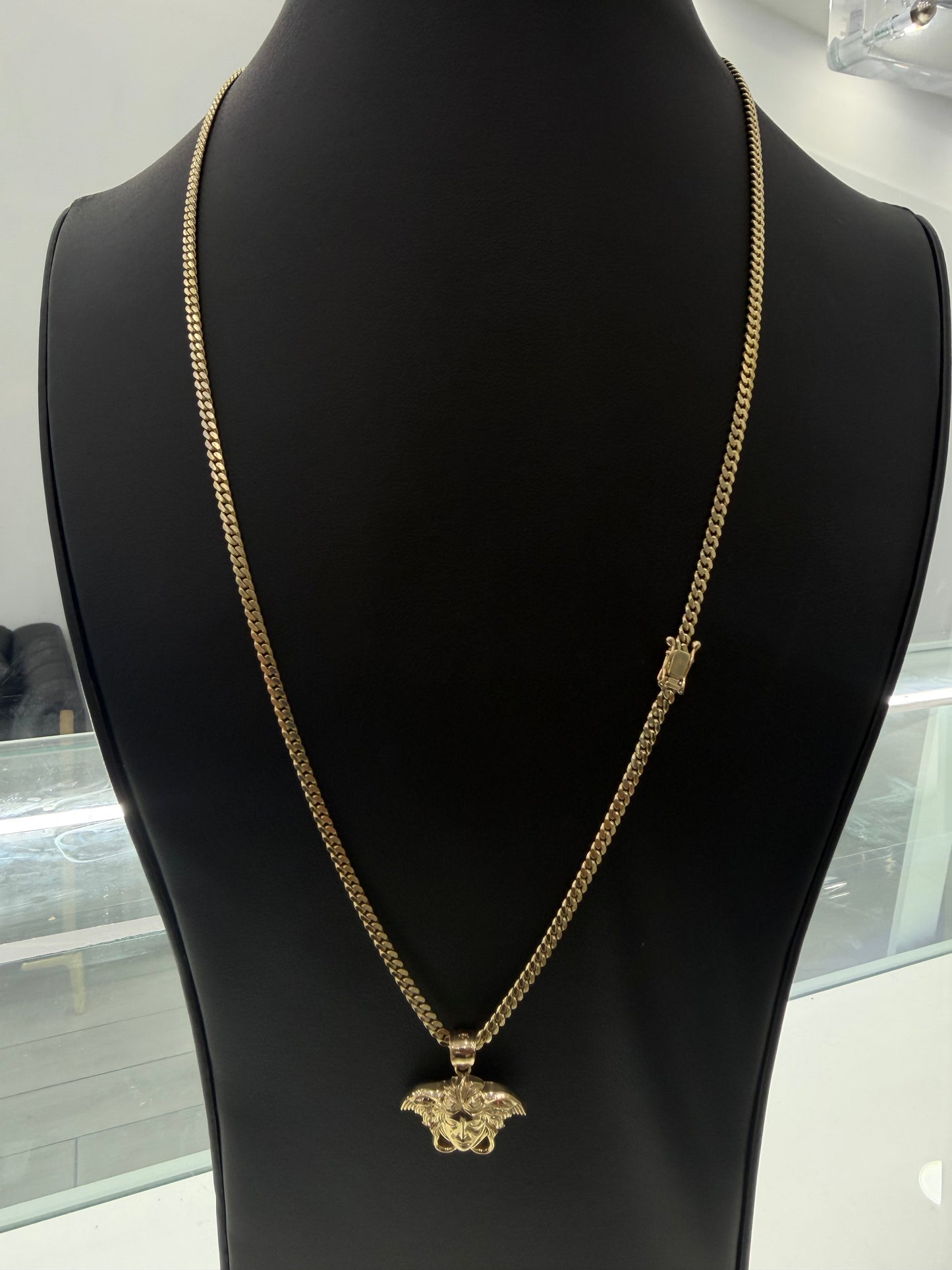 Miami Cuban link 3 mm x 22”+ 10k pendant