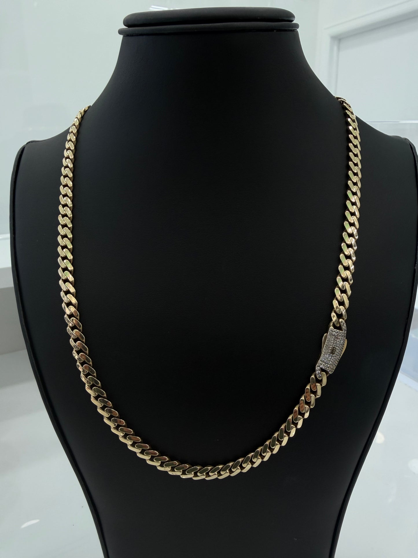 Mónaco Chain 6.8 mm x 22” 14k gold